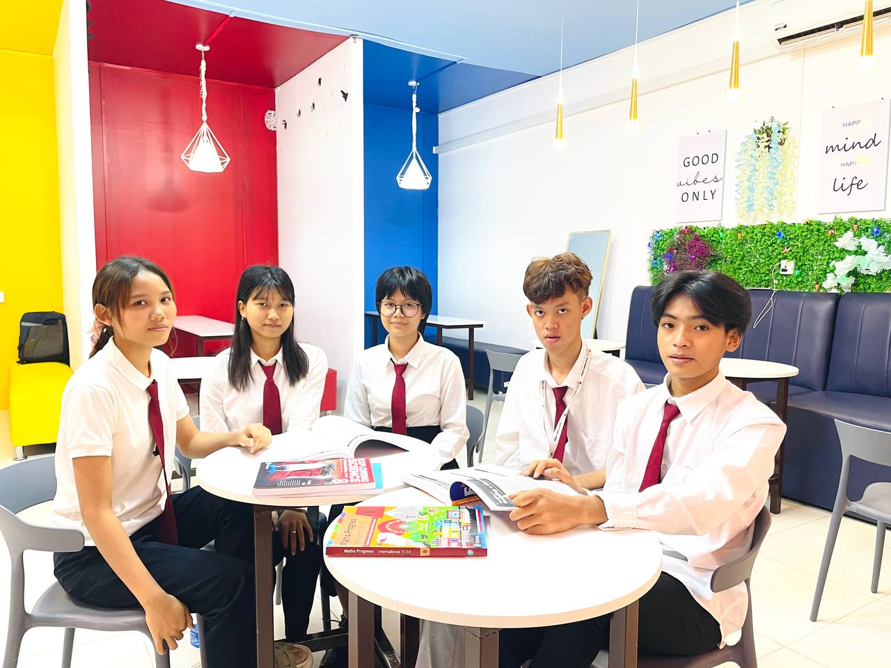 https://piucollege.edu.mm/wp-content/uploads/2023/12/photo_2023-11-21_21-03-02.jpg